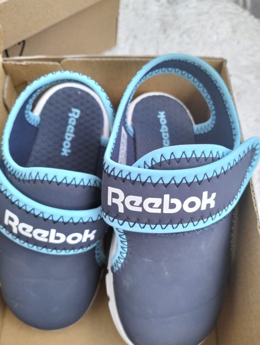 Детски сандали рийбок