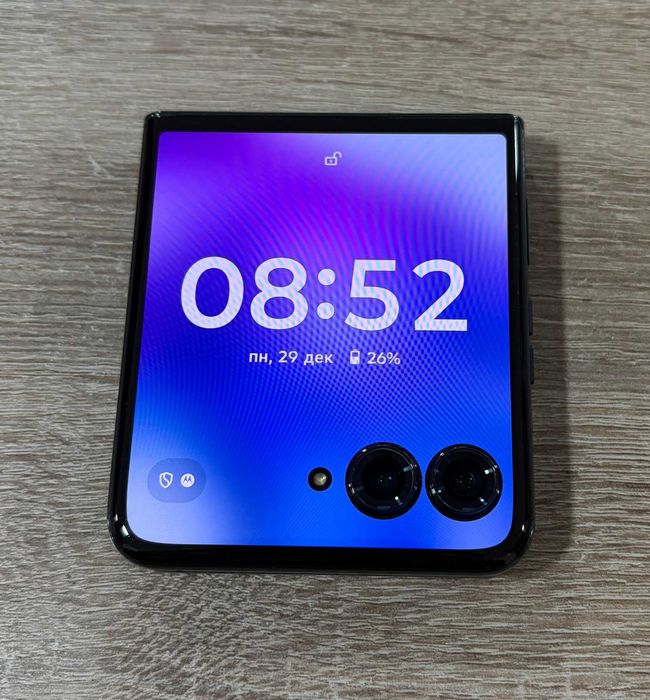 Motorola Razr 50 Ultra 5G 512GB 12GB RAM Dual