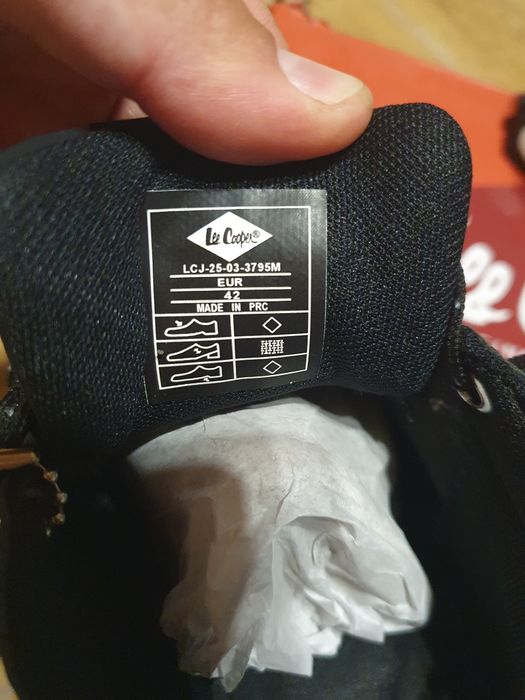 Adidasi Lee Cooper nr 42