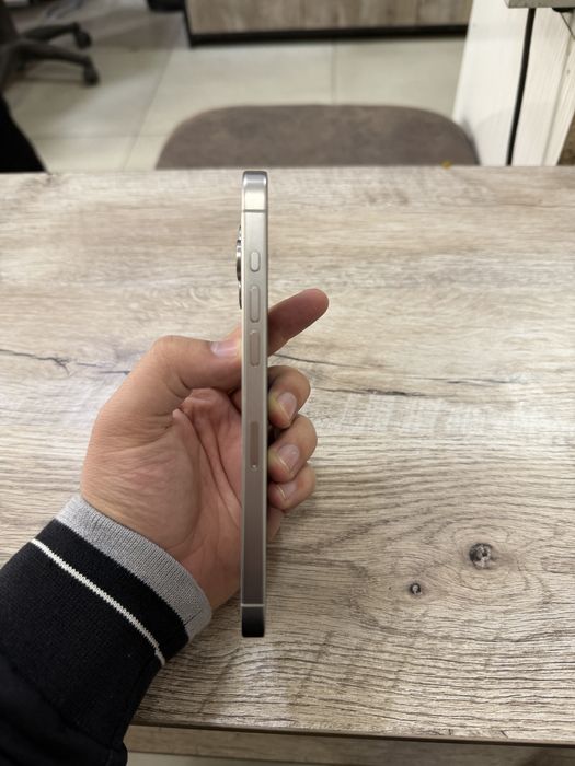 iphone 15 pro max oq 256GB