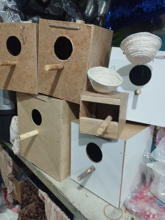 Гнездо для попугаев и декоративных птиц