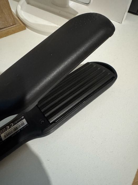 GHD преса за вафлички