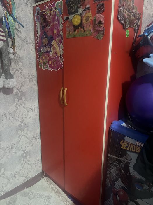 продам двух ярусный кровать