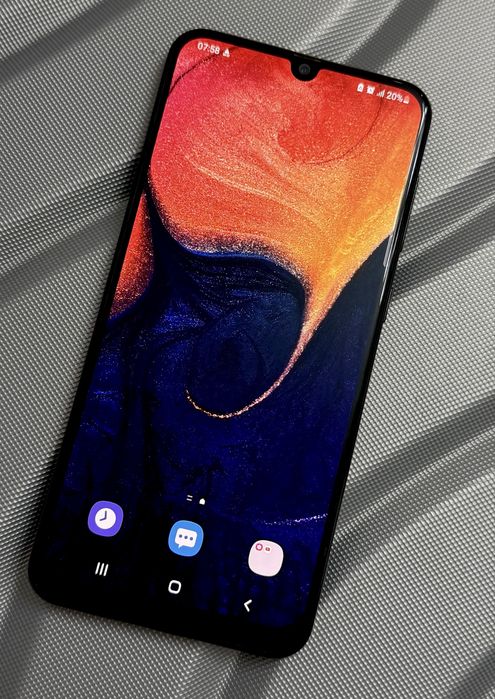 Продам Samsung A50