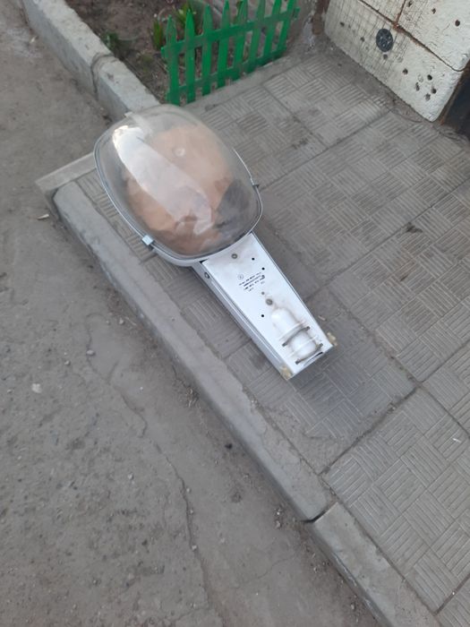 Фонарь на столб и освещение территорий  новый