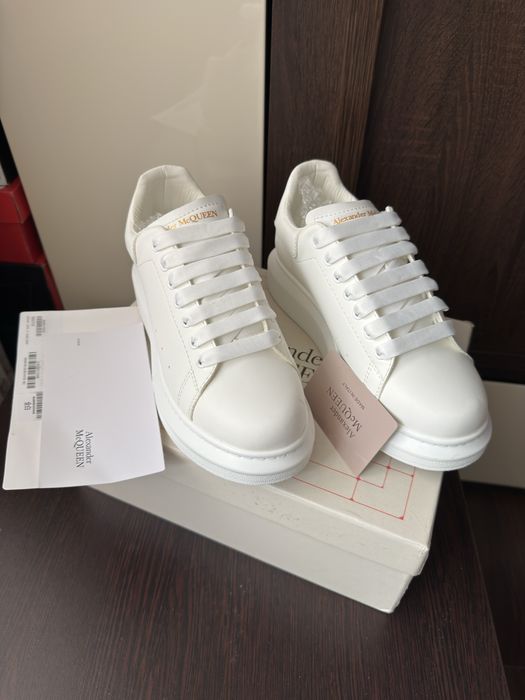 Alexander McQueen Albi