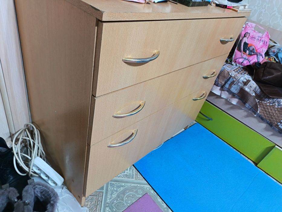 Шкаф продам, комод продам!