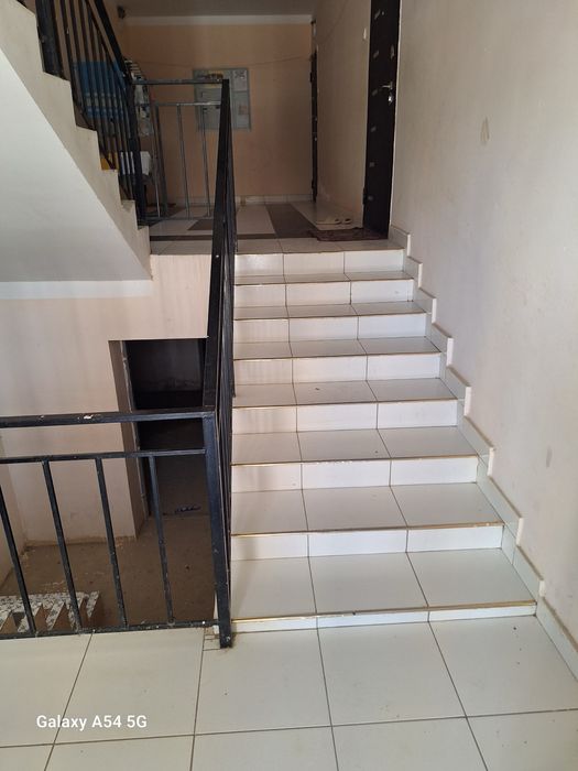 Uy dom 1 etaj 2 xonali