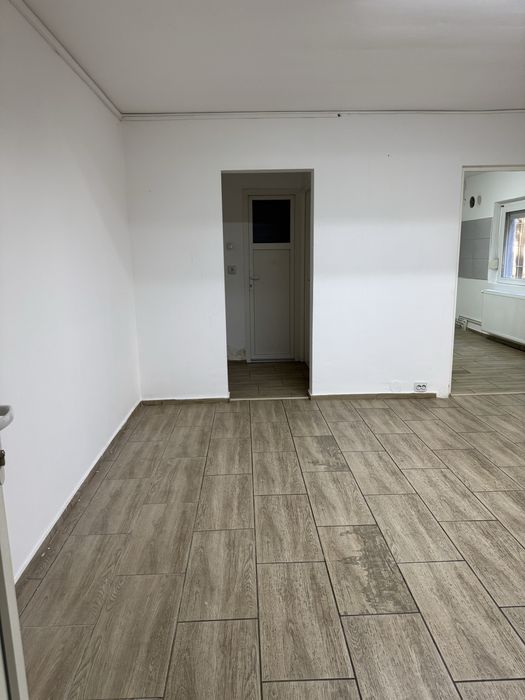 Spatiu comercial Micro16