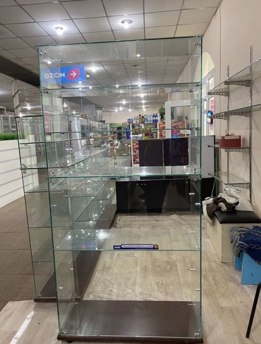 Продается витрины