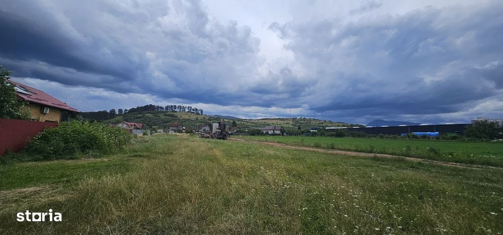Teren intravilan ideal, acces asfaltat, 1450mp