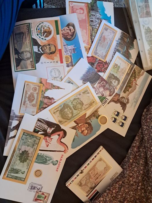 Vând bancnote vechi