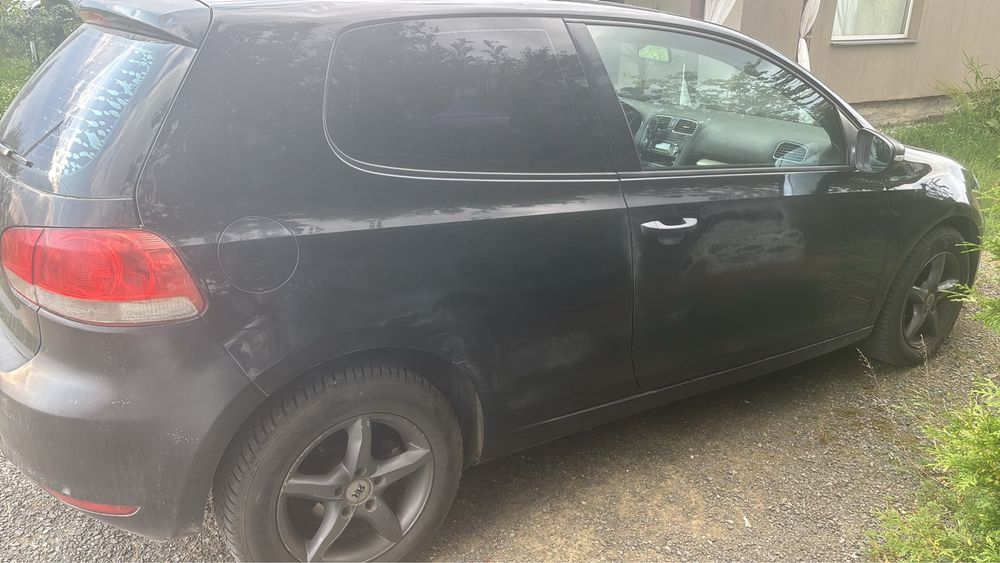 VOLKSWAGEN Golf 2010 — imagine 4