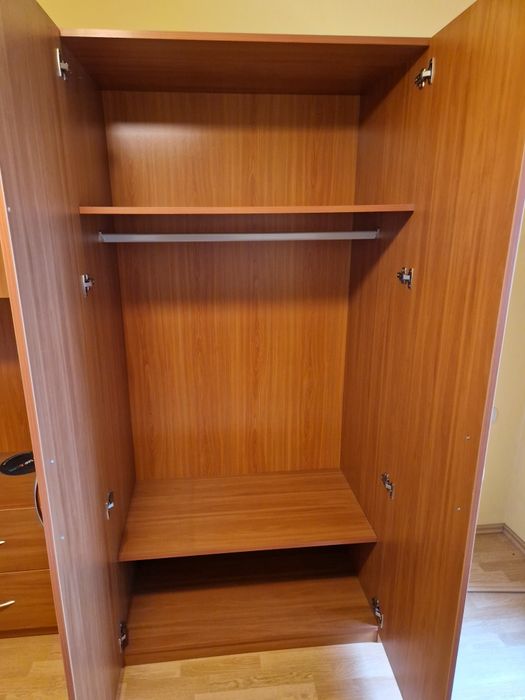 мебели,гардероб,бюро