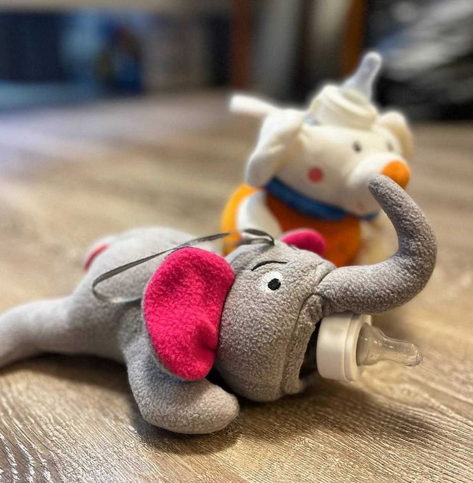 Плюшевый чехол для детской бутылочки