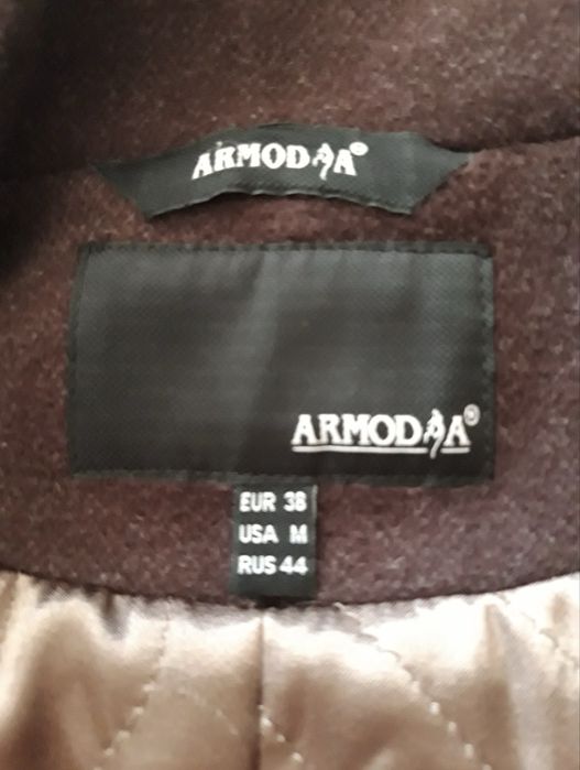 Продам пальто оба зы 10тысяч