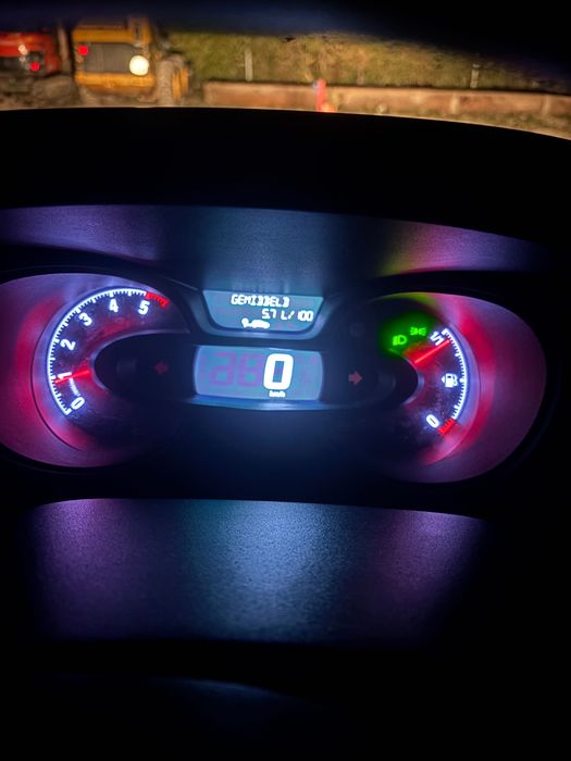 Opel Vivaro Model Lung