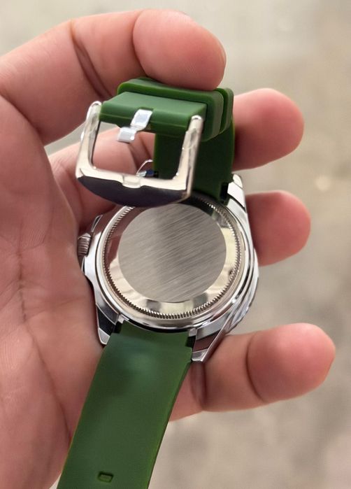 Rolex Submariner (Hulk)