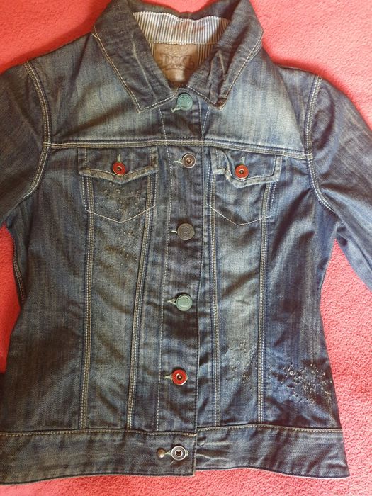 Якета xs 10лв бр