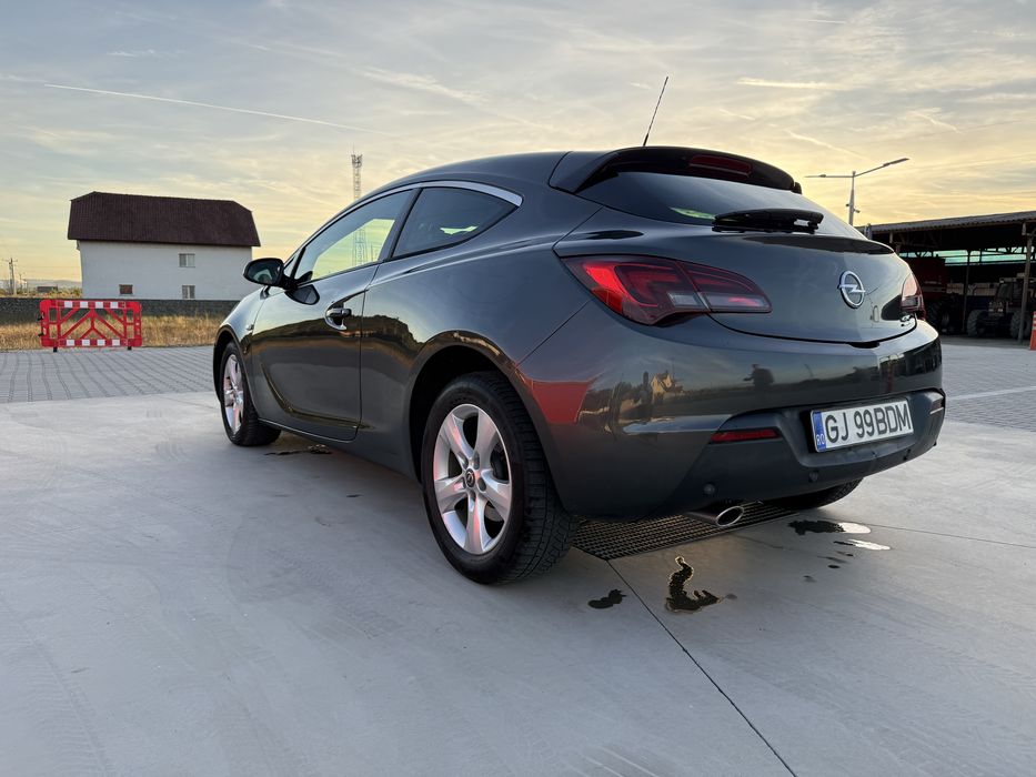 OPEL Astra 2013 — imagine 3