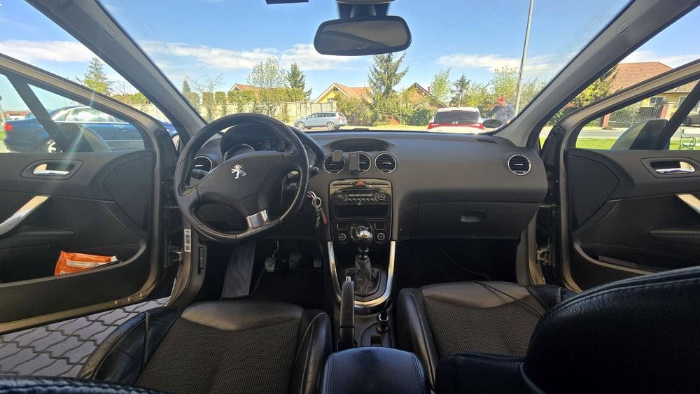PEUGEOT 308 2011 — imagine 5