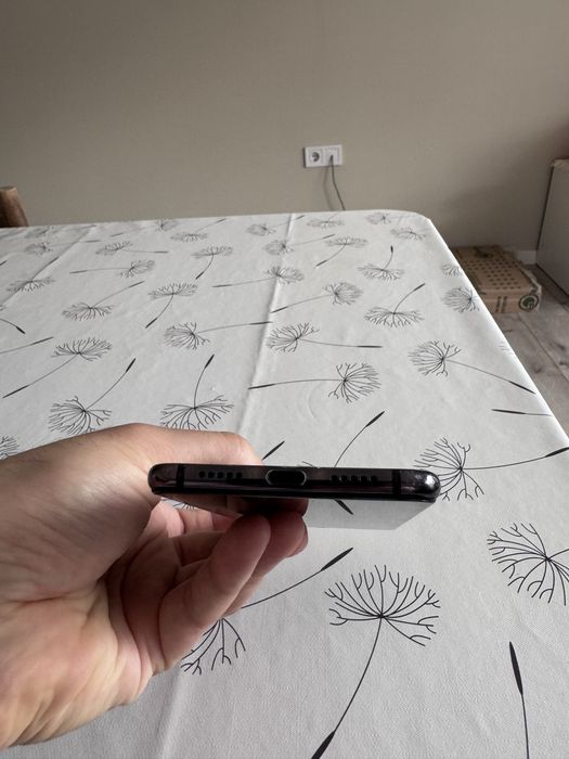 Xiaomi Mi 8 Lite (4 GB RAM; 64 GB ROM)