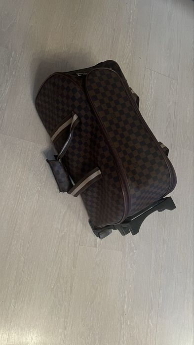 Troler geanta Louis Vuitton valiza