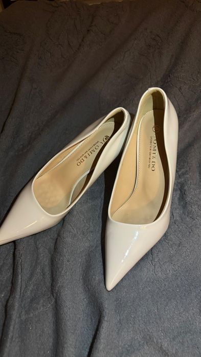 Туфли молочный цвет