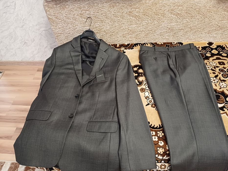 Продам костюм  мужской