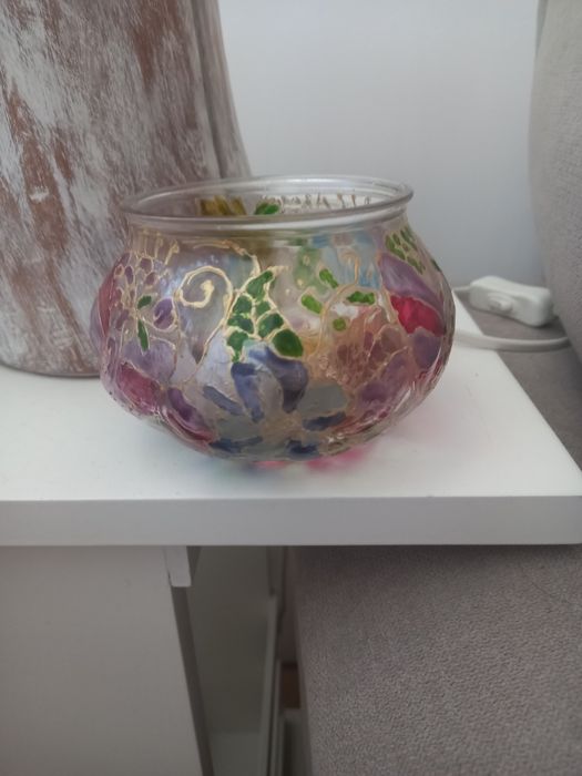 Vand vaze pictate. Preturile negociabile