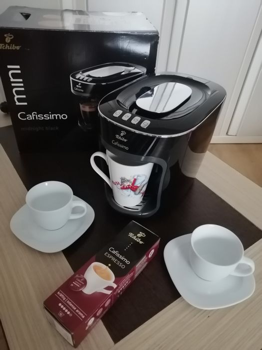Vând espressor Tchibo Cafissimo.