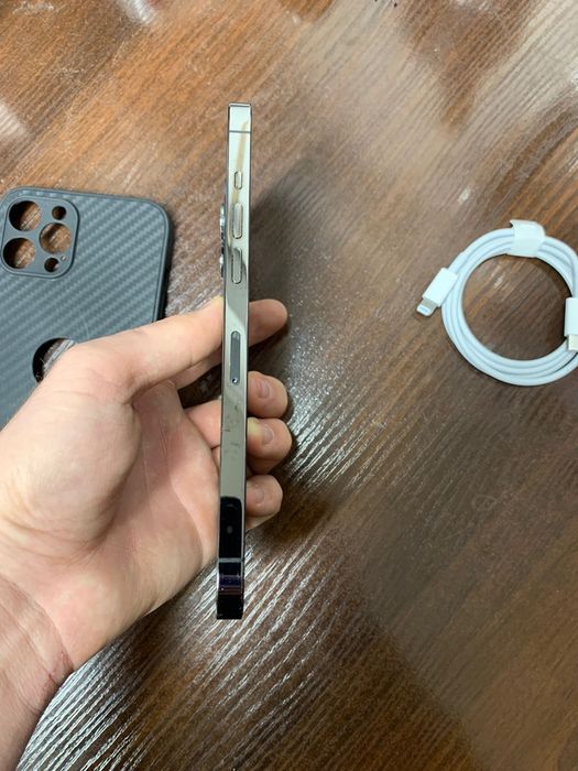 Айфон 12 про Макс 256 в отличном состоянии