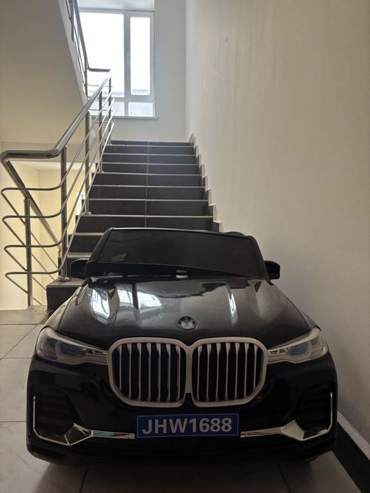 Детский автомобиль.