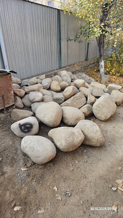 Отдам камни для строительства