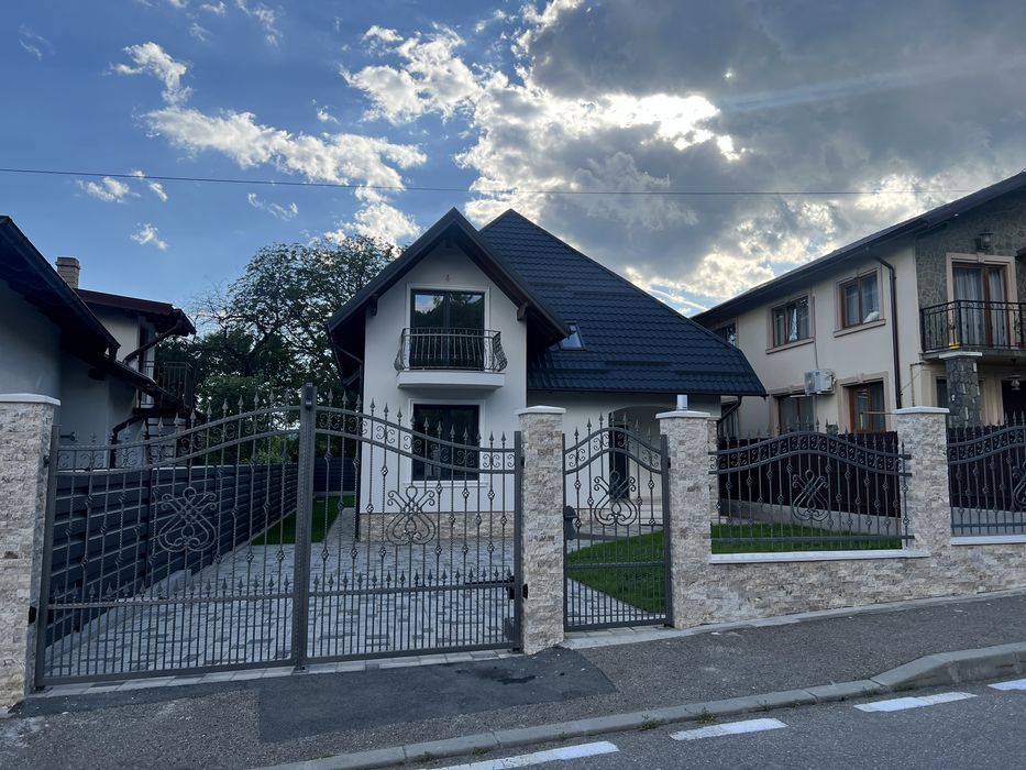 Casa de vanzare 155 mp utili