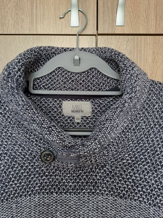 Оригинален мъжки пуловер M&S, размер Л-ХЛ, цена 20лв