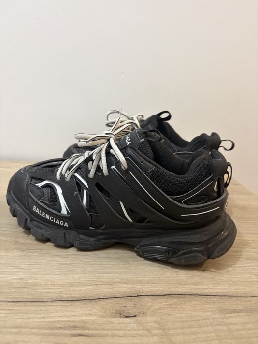 Balenciaga tracks