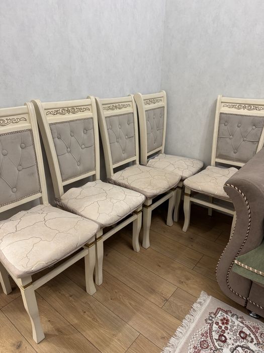 Стулья для гостинной