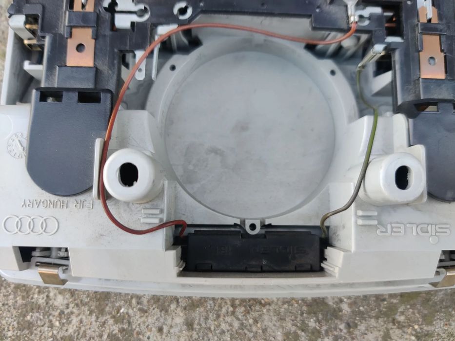 Plafoniera / Lampa plafon cu lumini AMBIENTALE Seat Exeo Audi A4 B6 B6 8E0951177