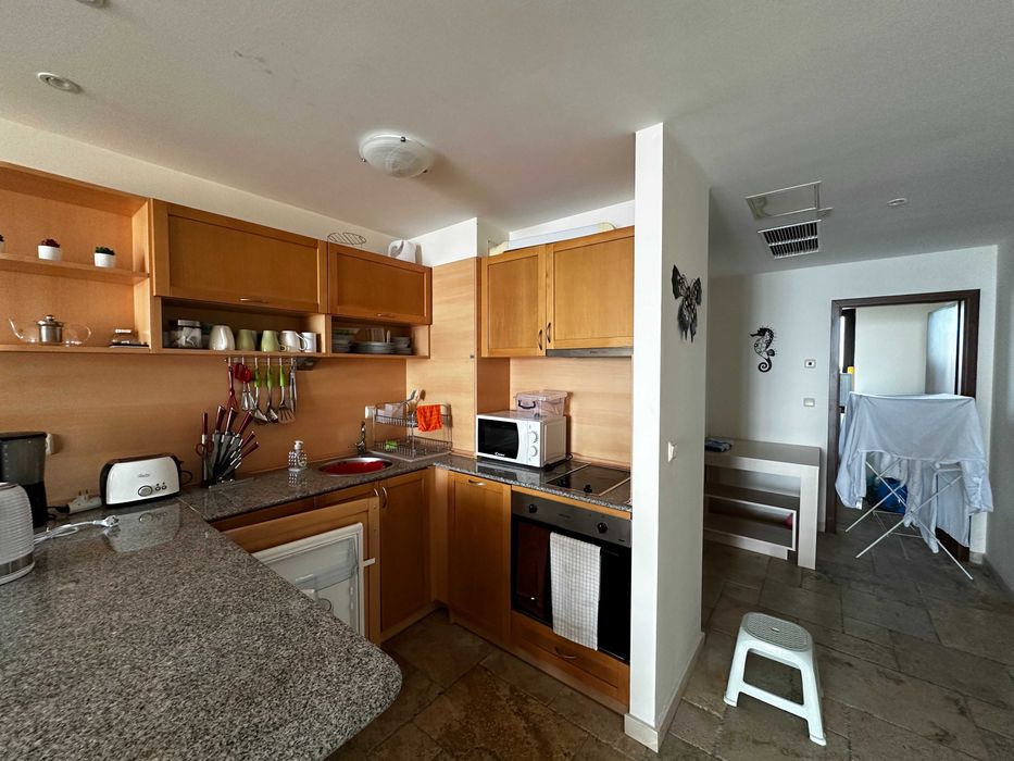 Продава се Тристаен апартамент в с. Топола, Област Добрич - 102 кв.м за 883 €/кв.м - Снимка #4