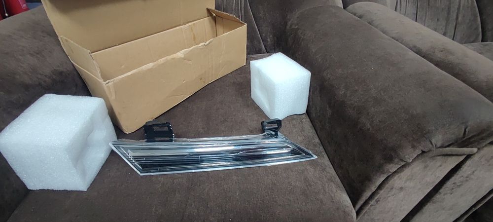 Фар декоративен десен Нисан Мурано 2009