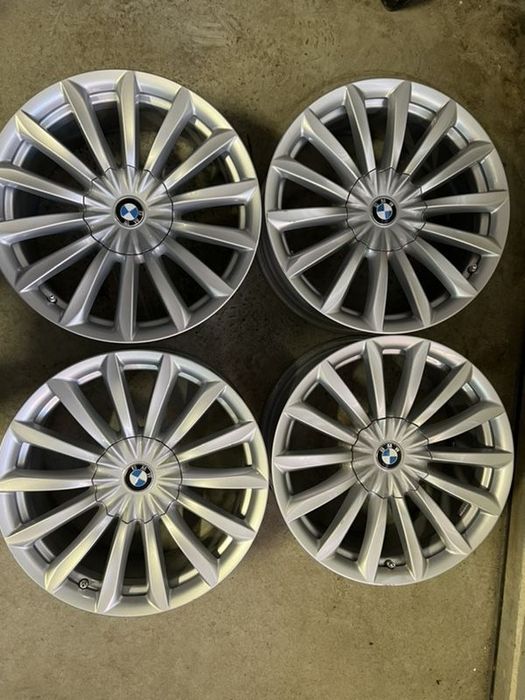 vând jante originale BMW G11-G12 pe 19” in stare foarte bună