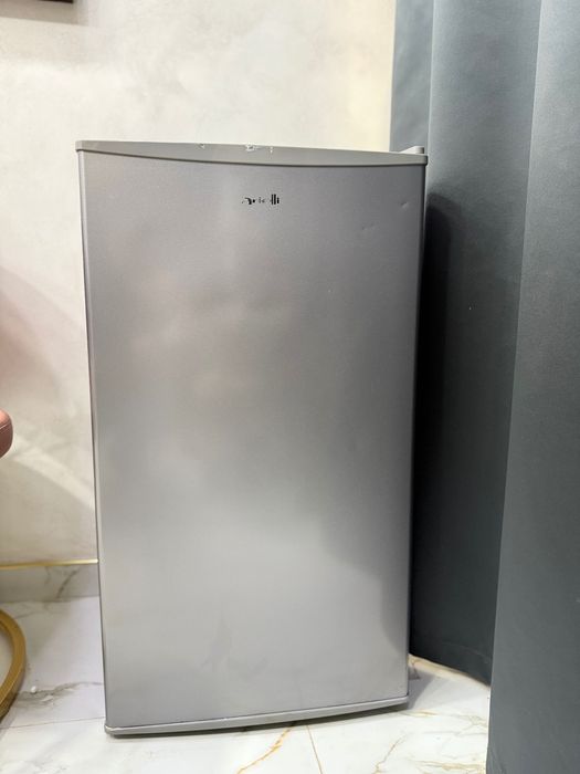 Хладилник с камера