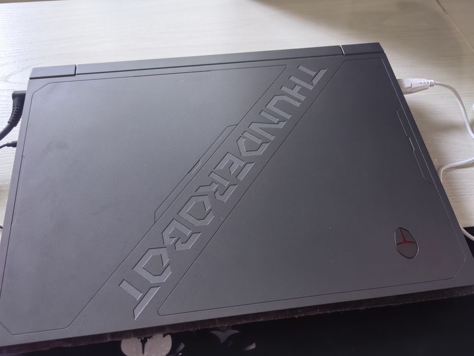 Продам игровой ноутбук срочно