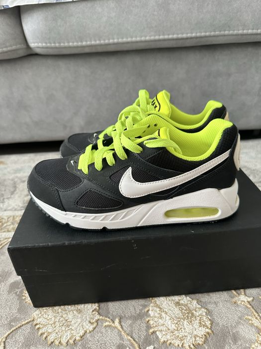 Кроссовки nike air max