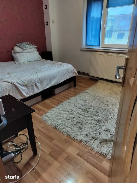 Vand apartament 2 camere