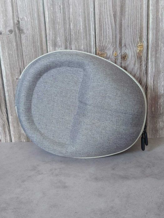 Кутия за слушалки