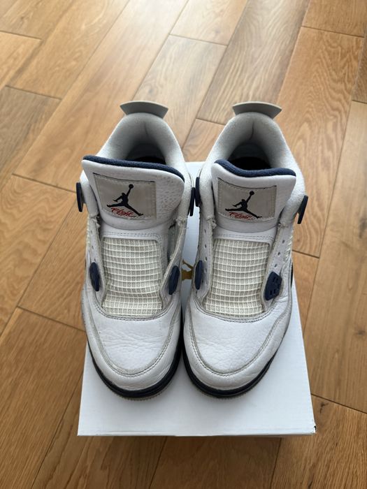 Обувки Jordan 4