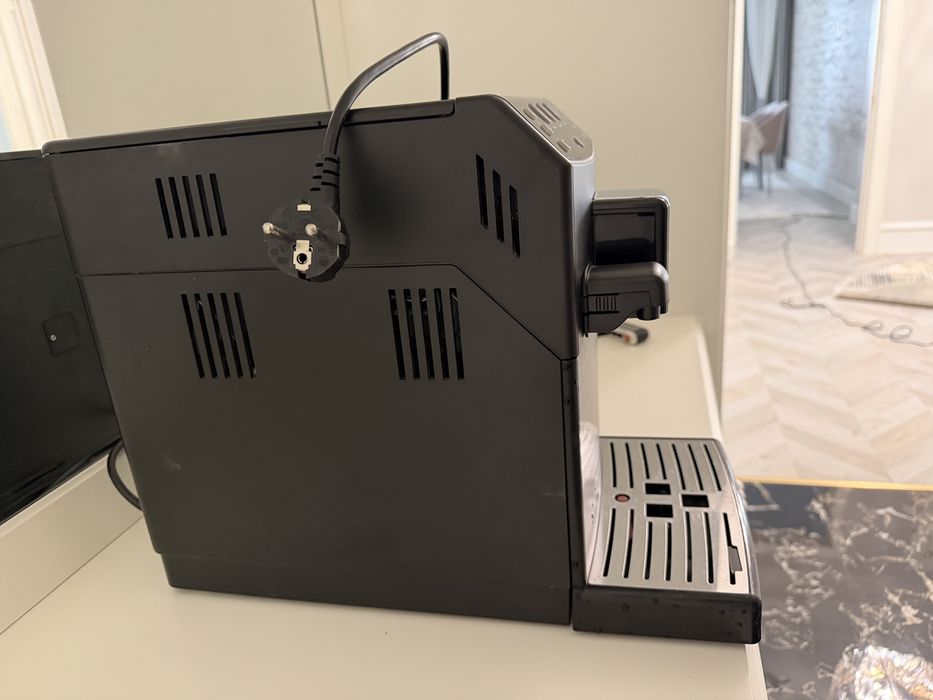 Продам кофемашина Philips