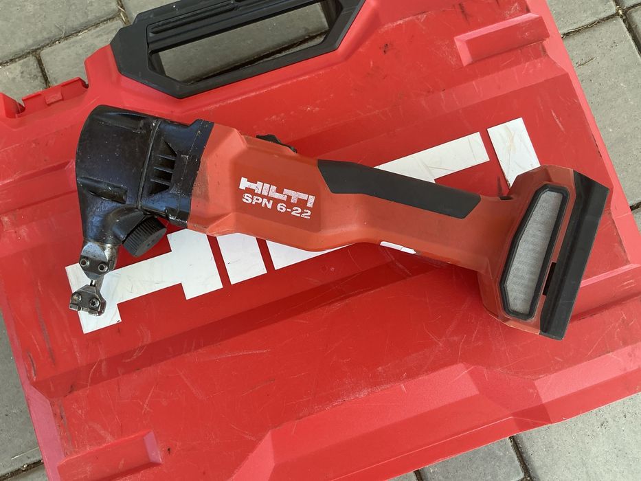 Vind foarfeca taiat tabla din 06/2024  Hilti SPN6-22  doar corp fara nimic